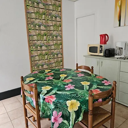 Des Familles - Loutres Apartment